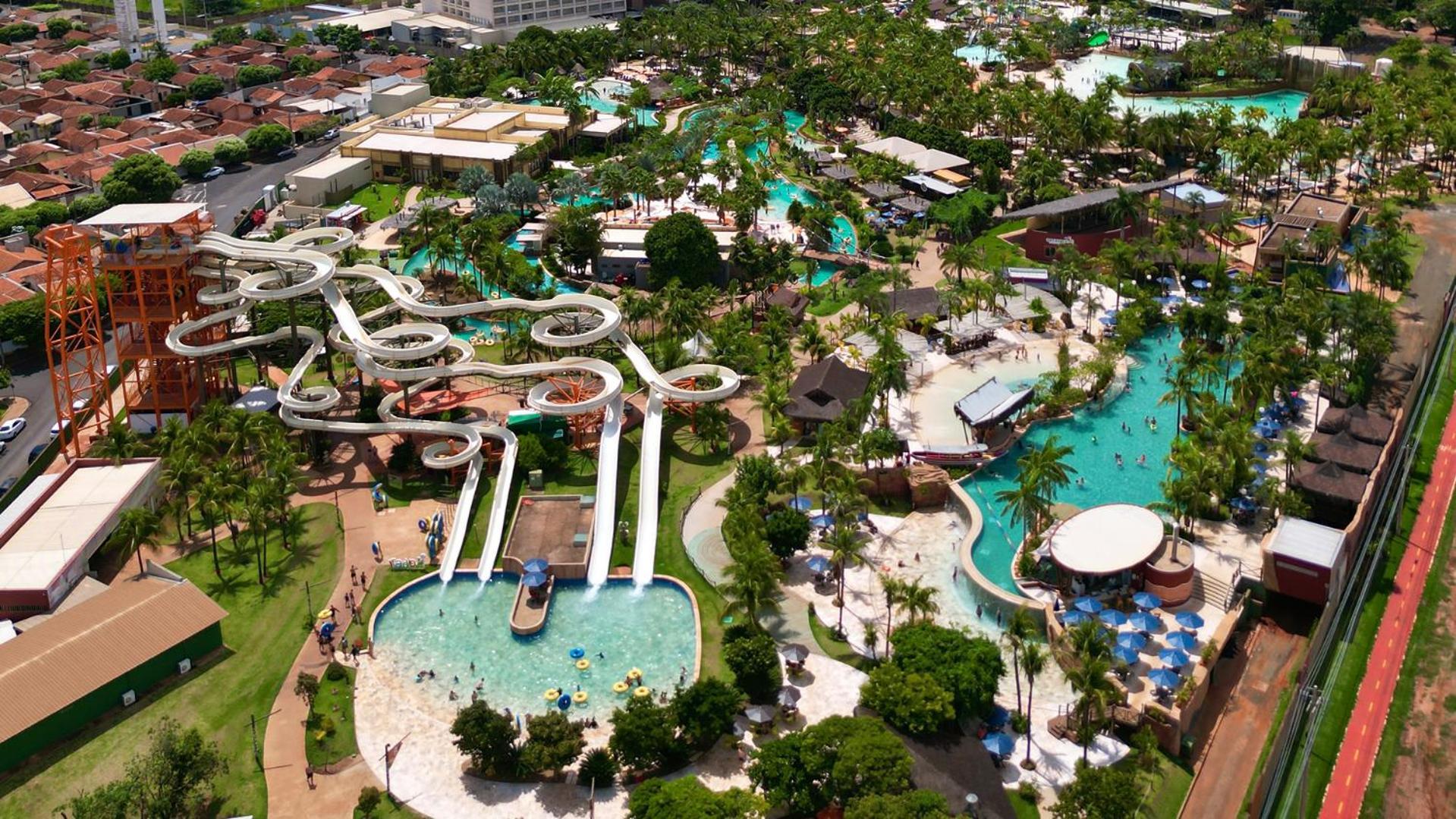 Hot Beach Resort Olímpia 외부 사진 Wet 'n' Wild Phoenix